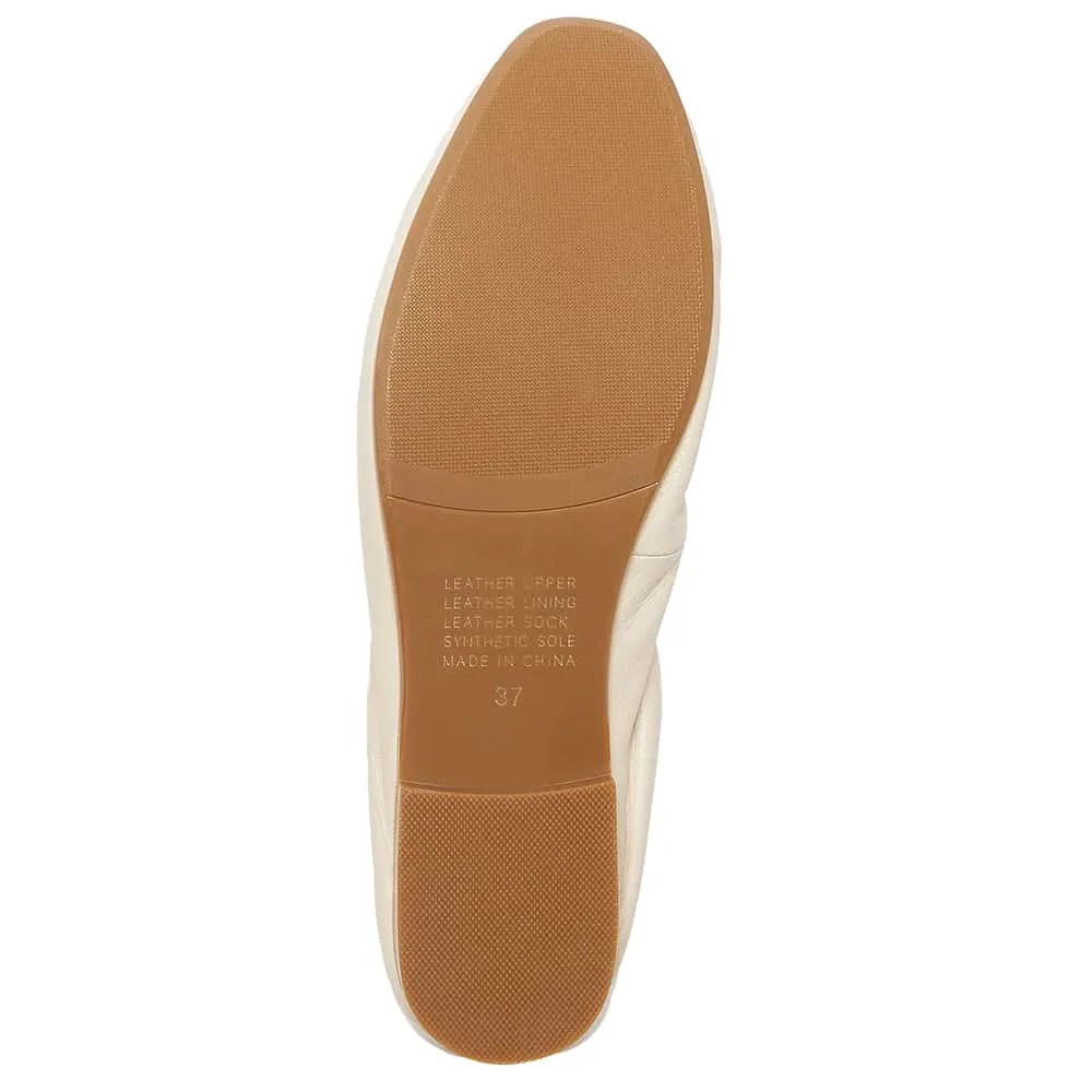 Allegra Flat in Ivory Leather