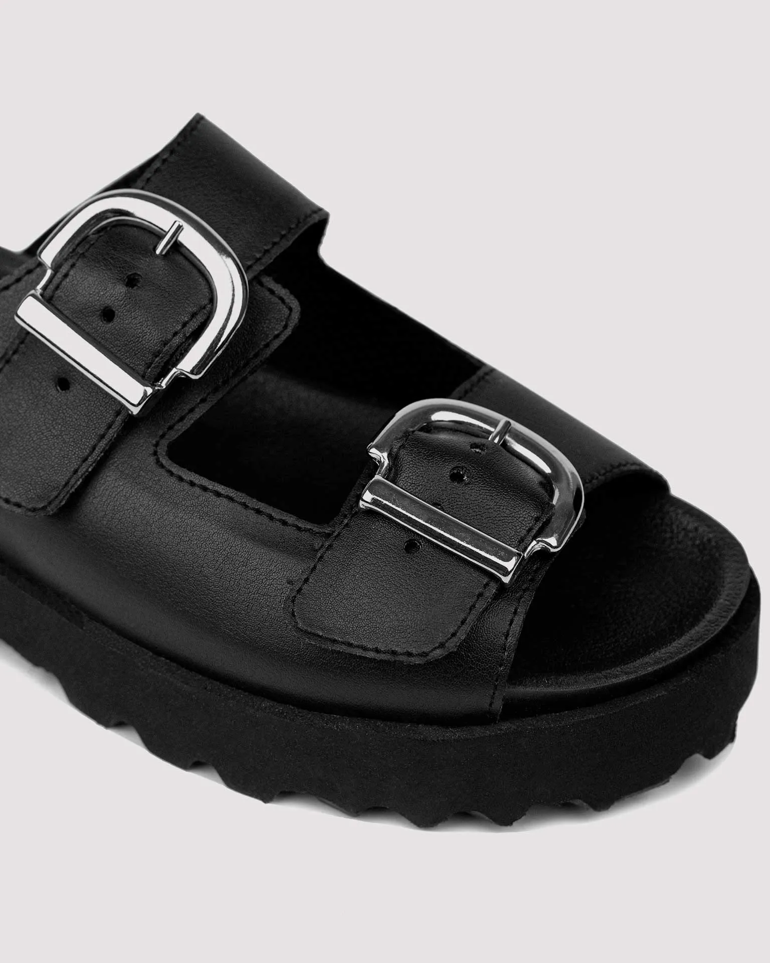 Buckle Slides Nopal Cactus Leather Desserto® Black