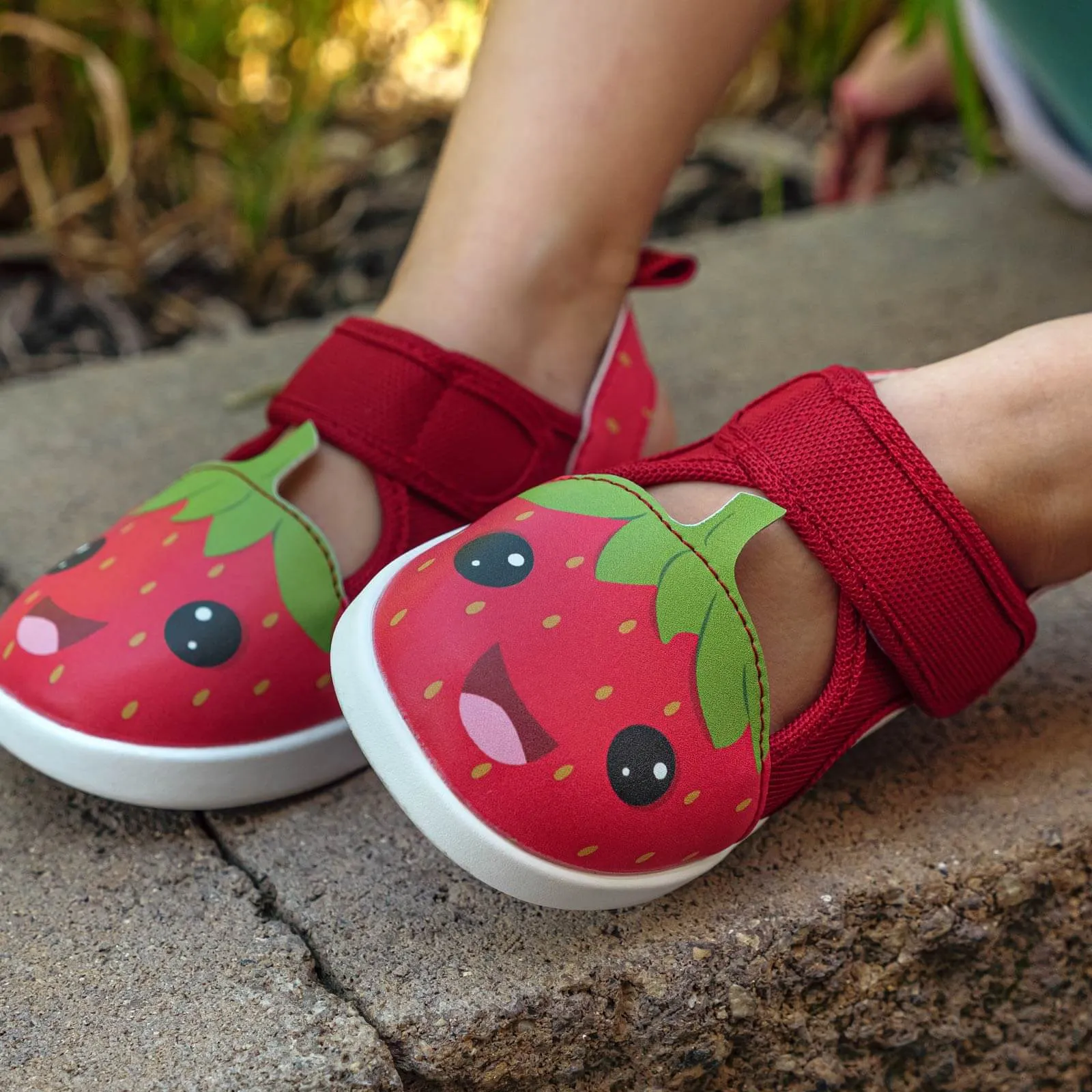 Strawberry Squeaky Toddler Sandals | Red